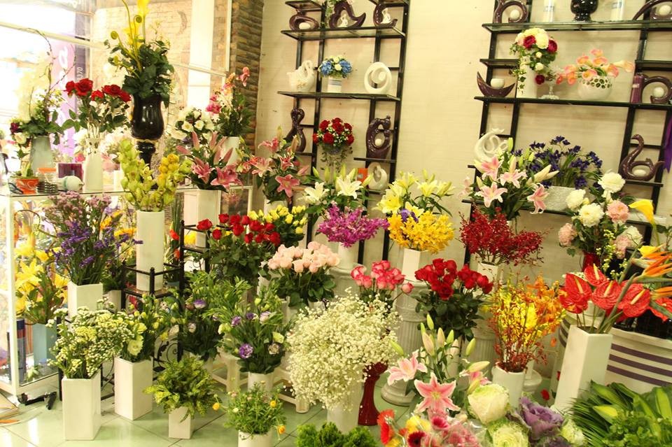 Image result for cửa hàng hoa tươi