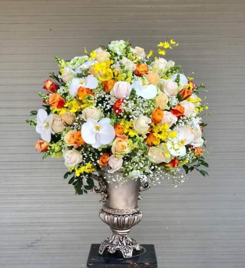 Advance flower vase 15