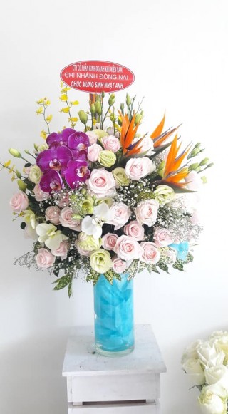 Advance flower vase 37