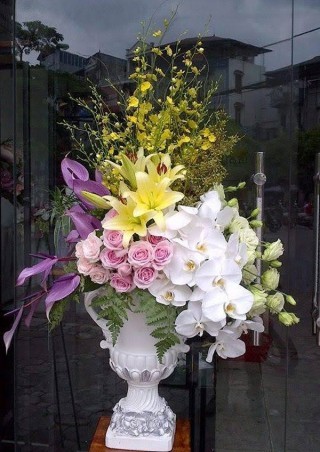 Luxurious Vase Flowers 08