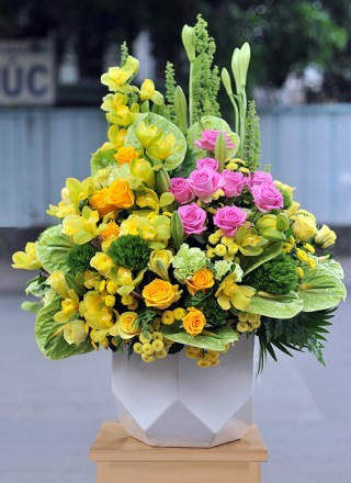 Luxurious Vase Flowers 20