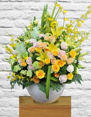 Luxurious Vase Flowers 28