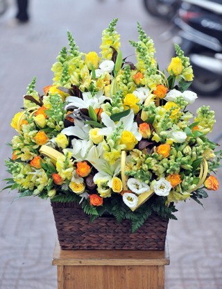 Luxurious Flower Basket 30
