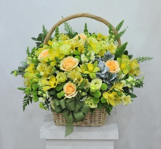 Luxurious Flower Basket 40