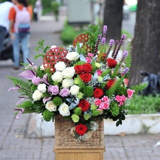 Luxurious Flower Basket 47