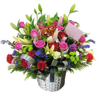 Luxurious Flower Basket 13