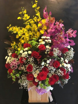Luxurious Flower Box 10