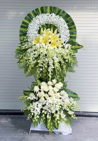 Condolence Fresh Flowers 49