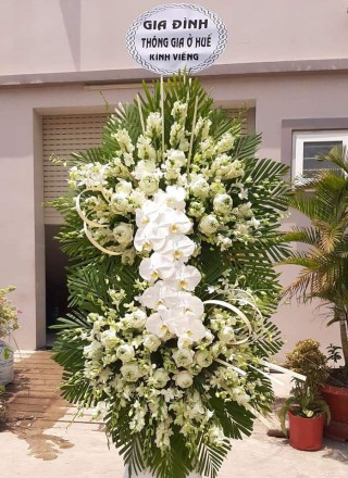 Condolence Fresh Flowers 51