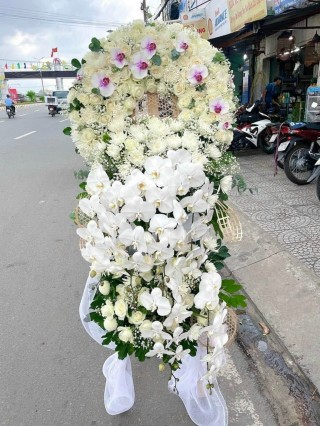 Condolence Fresh Flowers 86