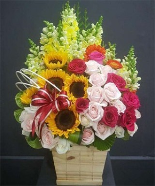 Luxurious Flower Box 16