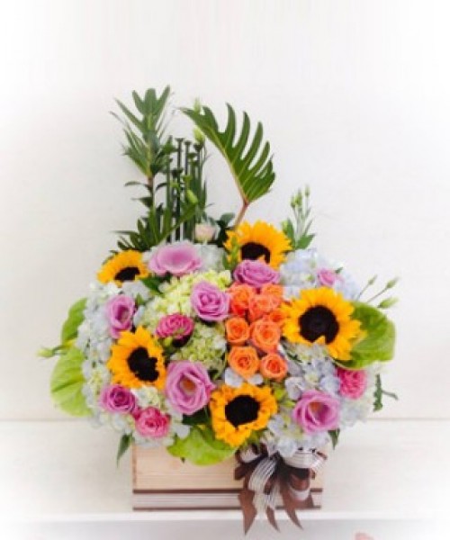 Luxurious Flower Box 23