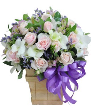 Luxurious Flower Box 34