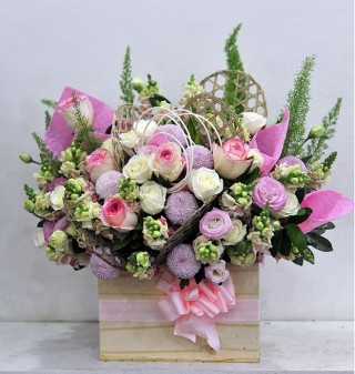 Luxurious Flower Box 38