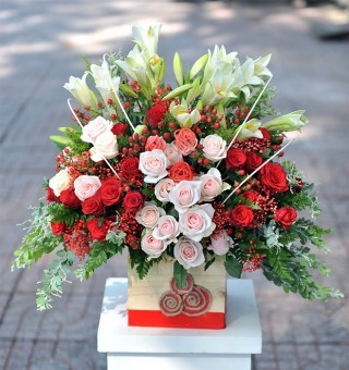 Luxurious Flower Box 40